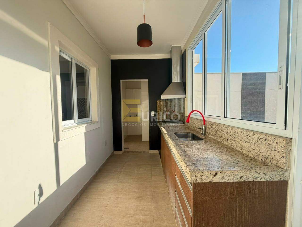 Casa em condomínio à venda no Condomínio Vila de São Lourenço em Valinhos/SP: