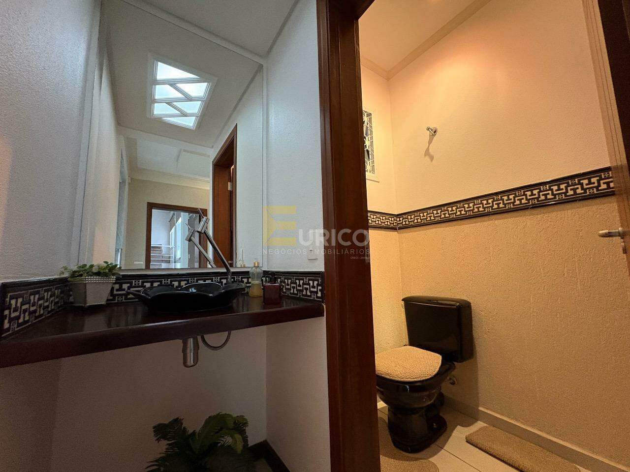 Casa em condomínio à venda no Santa Cândida em Vinhedo/SP: 
