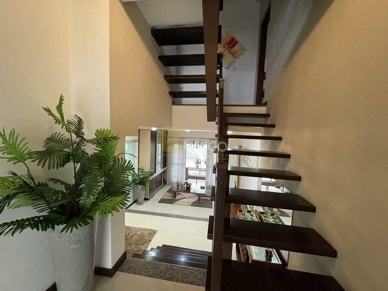 Casa em condomínio à venda no Santa Cândida em Vinhedo/SP: 