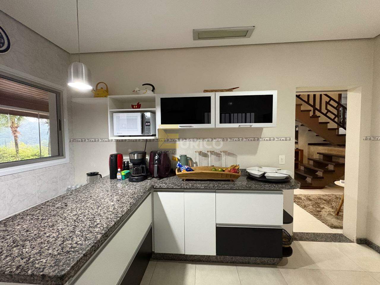 Casa em condomínio à venda no Santa Cândida em Vinhedo/SP: 