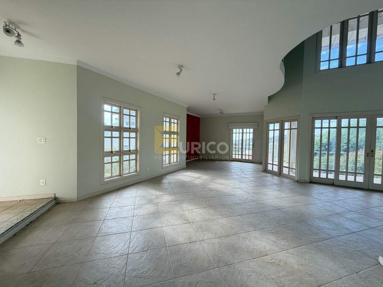 Casa em condomínio à venda no Condomínio Moinho de Vento em Valinhos/SP: 