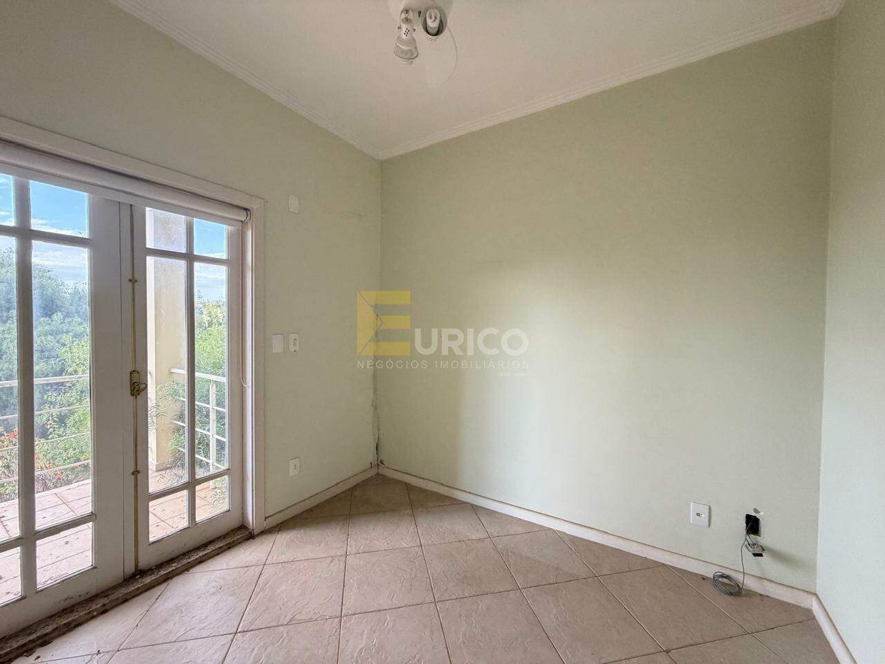 Casa em condomínio à venda no Condomínio Moinho de Vento em Valinhos/SP: