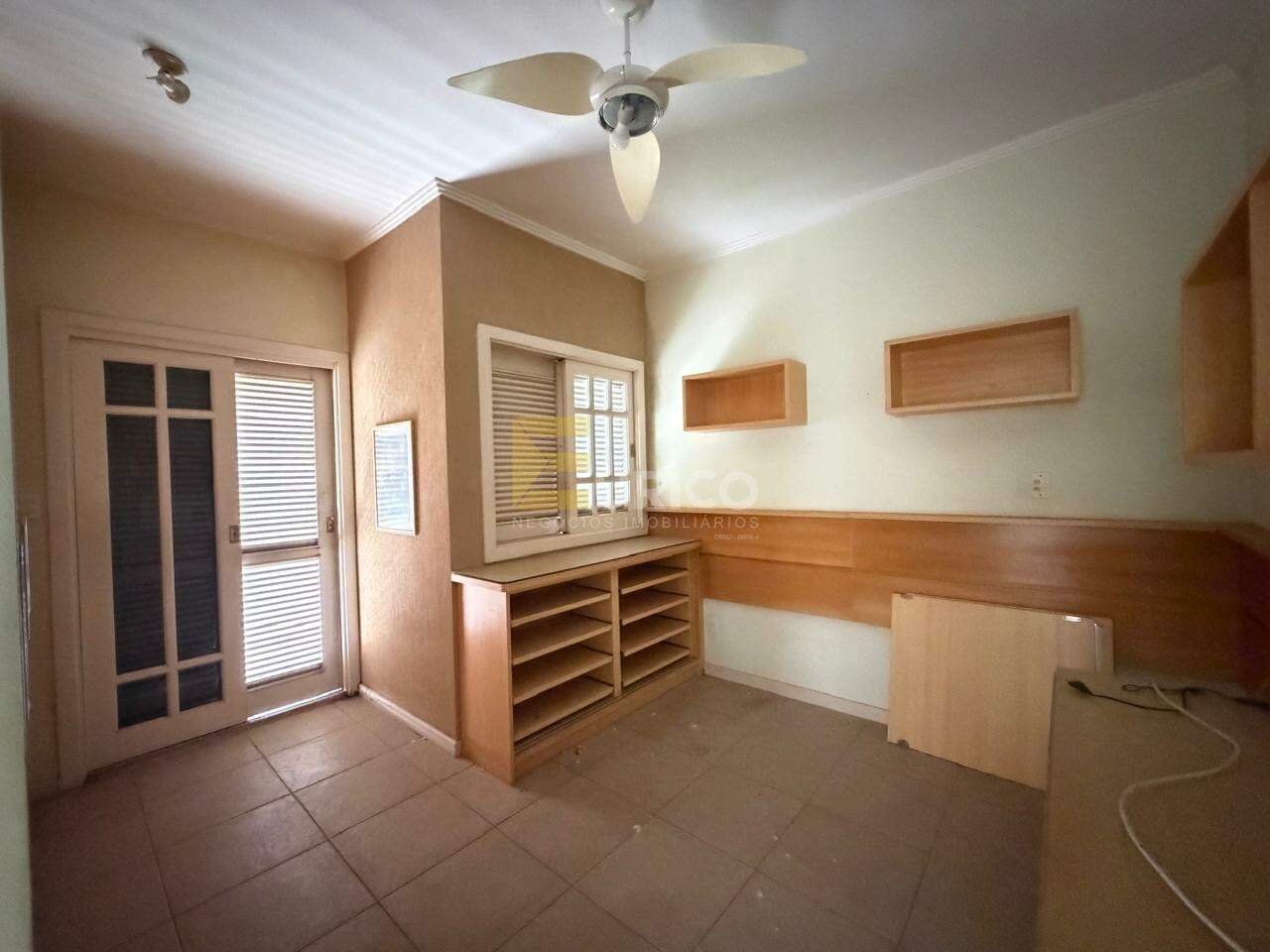 Casa em condomínio à venda no Condomínio Moinho de Vento em Valinhos/SP: