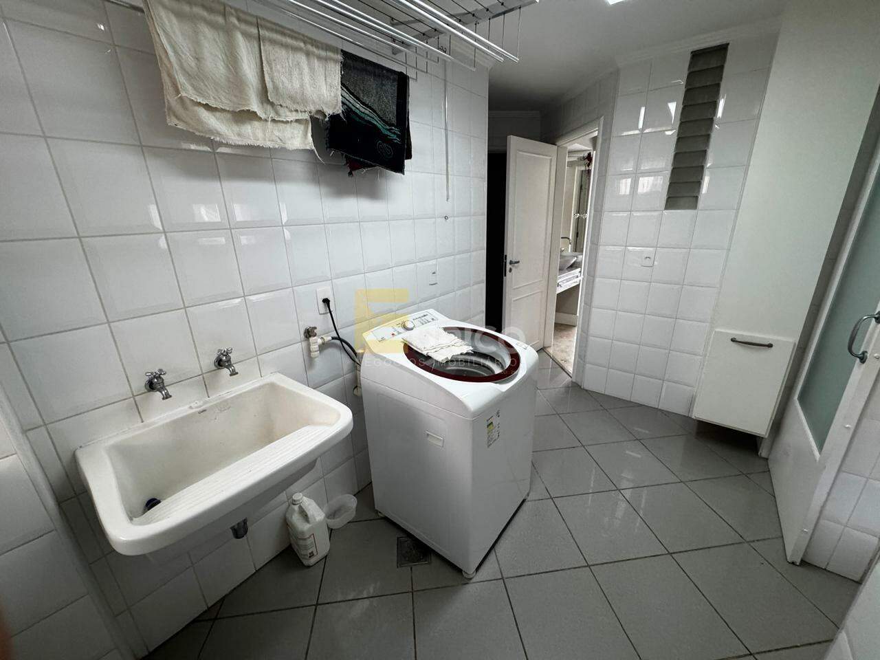 Casa em condomínio à venda no Condomínio Reserva Colonial em Valinhos/SP: 
