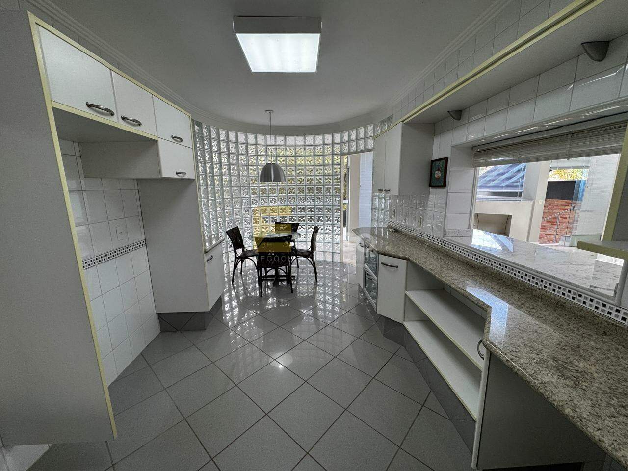 Casa em condomínio à venda no Condomínio Reserva Colonial em Valinhos/SP: 