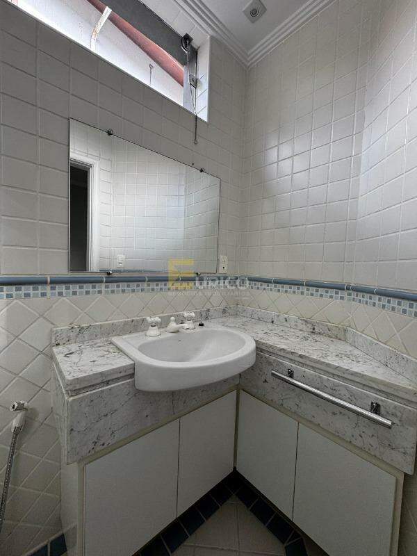 Casa em condomínio à venda no Condomínio Reserva Colonial em Valinhos/SP: 