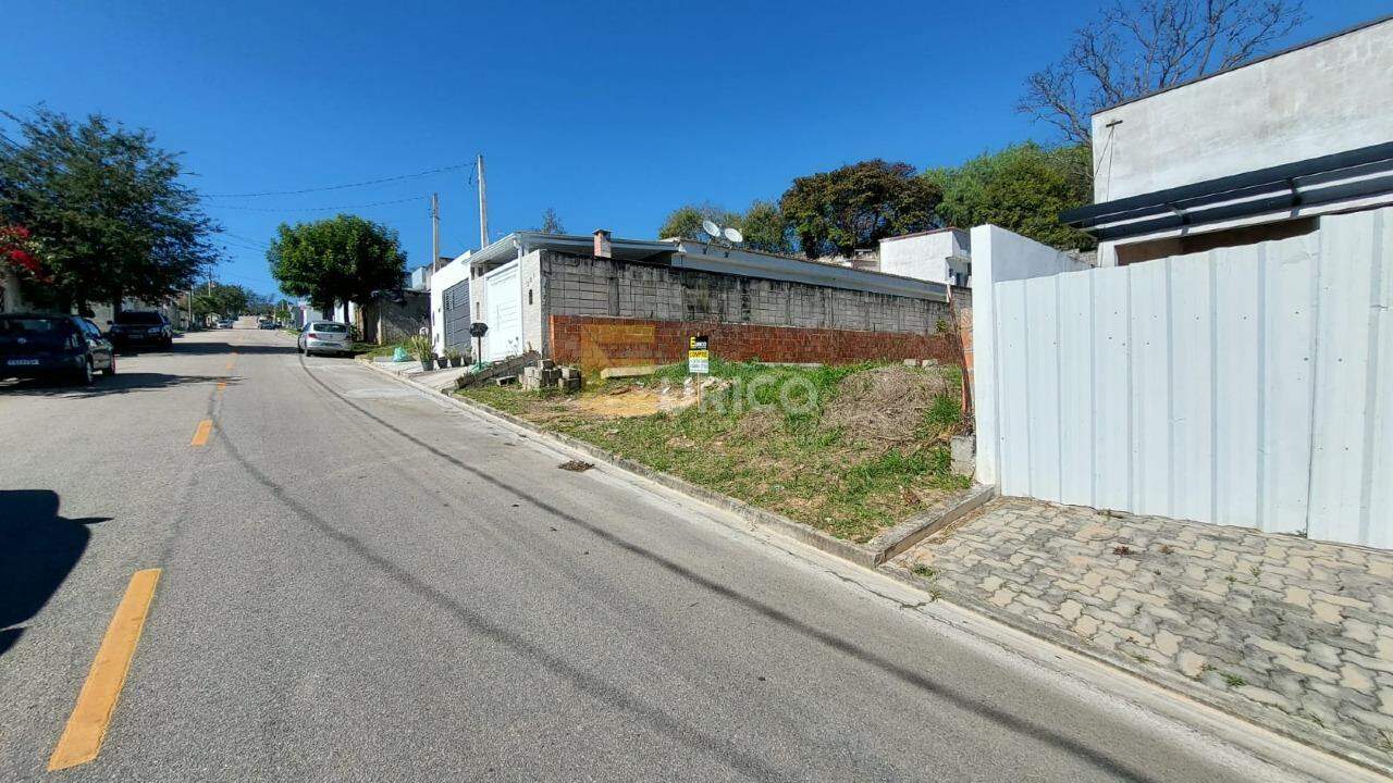 Terreno à venda no Parque dos Pinheiros em Vinhedo/SP: 