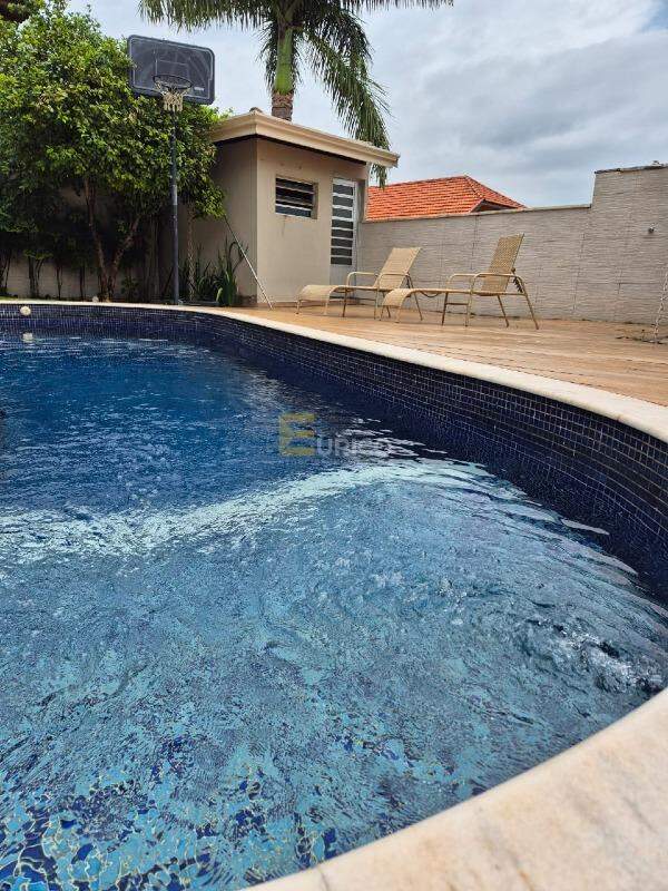 Casa em condomínio à venda no Condomínio Villaggio Capríccio em Louveira/SP: 