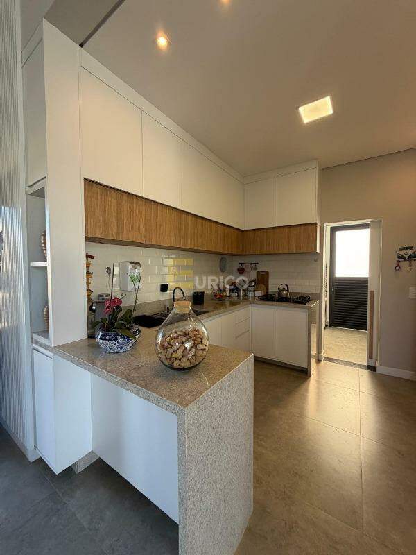 Casa em condomínio à venda no Condomínio Reserva do Itamaracá em Valinhos/SP: