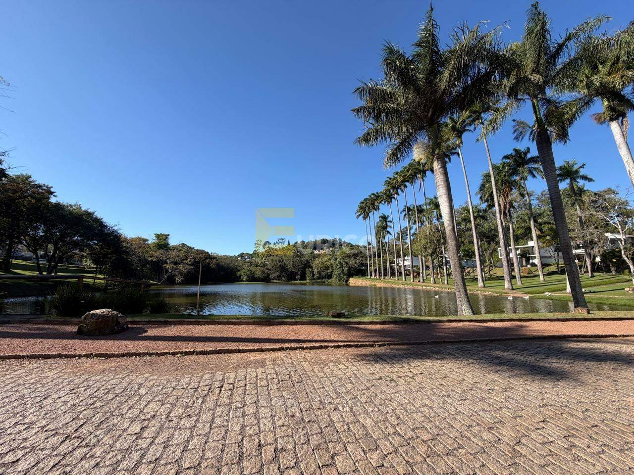 Casa em condomínio à venda no Condomínio Reserva do Itamaracá em Valinhos/SP: