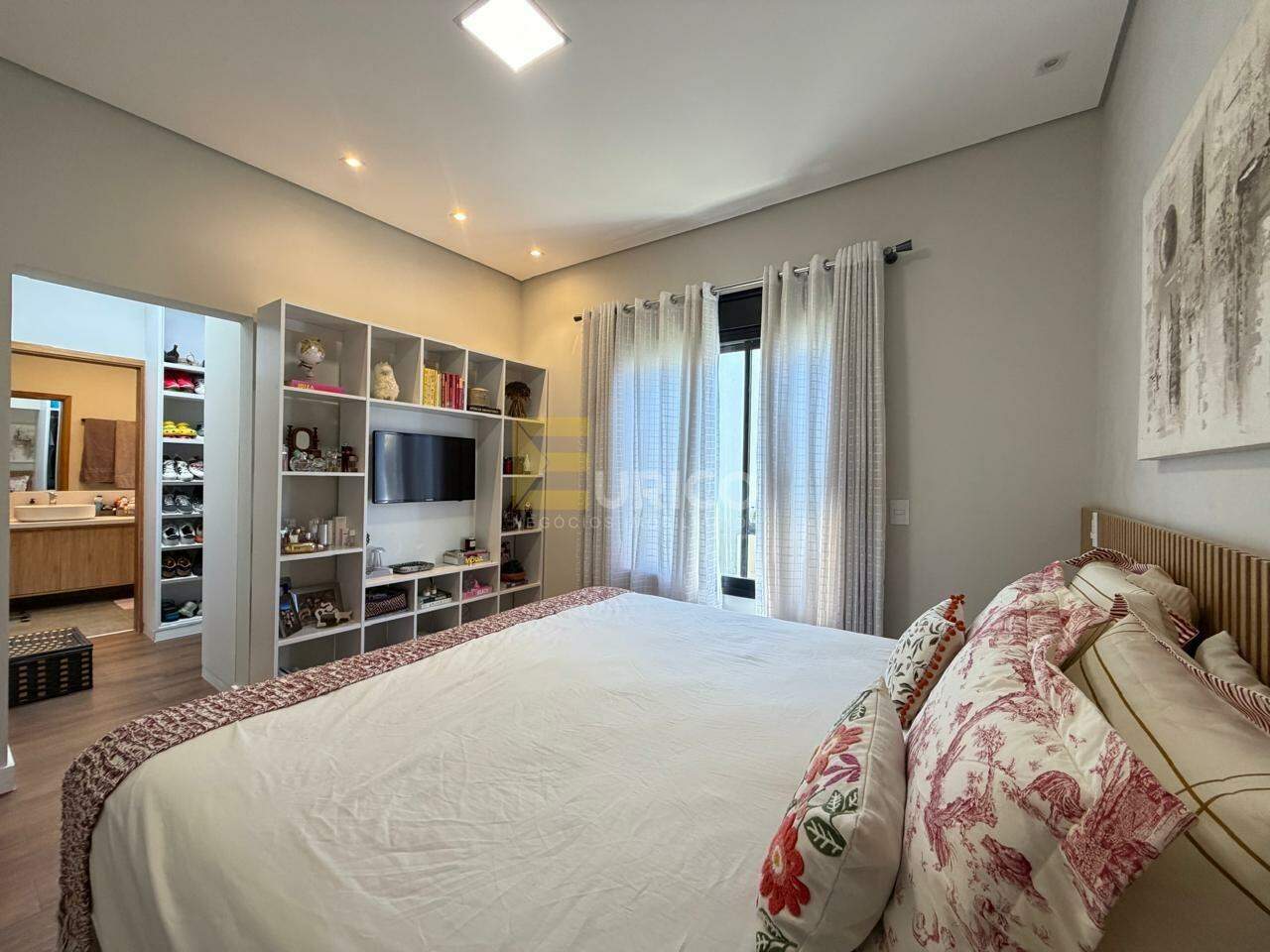 Casa em condomínio à venda no Condomínio Reserva do Itamaracá em Valinhos/SP: