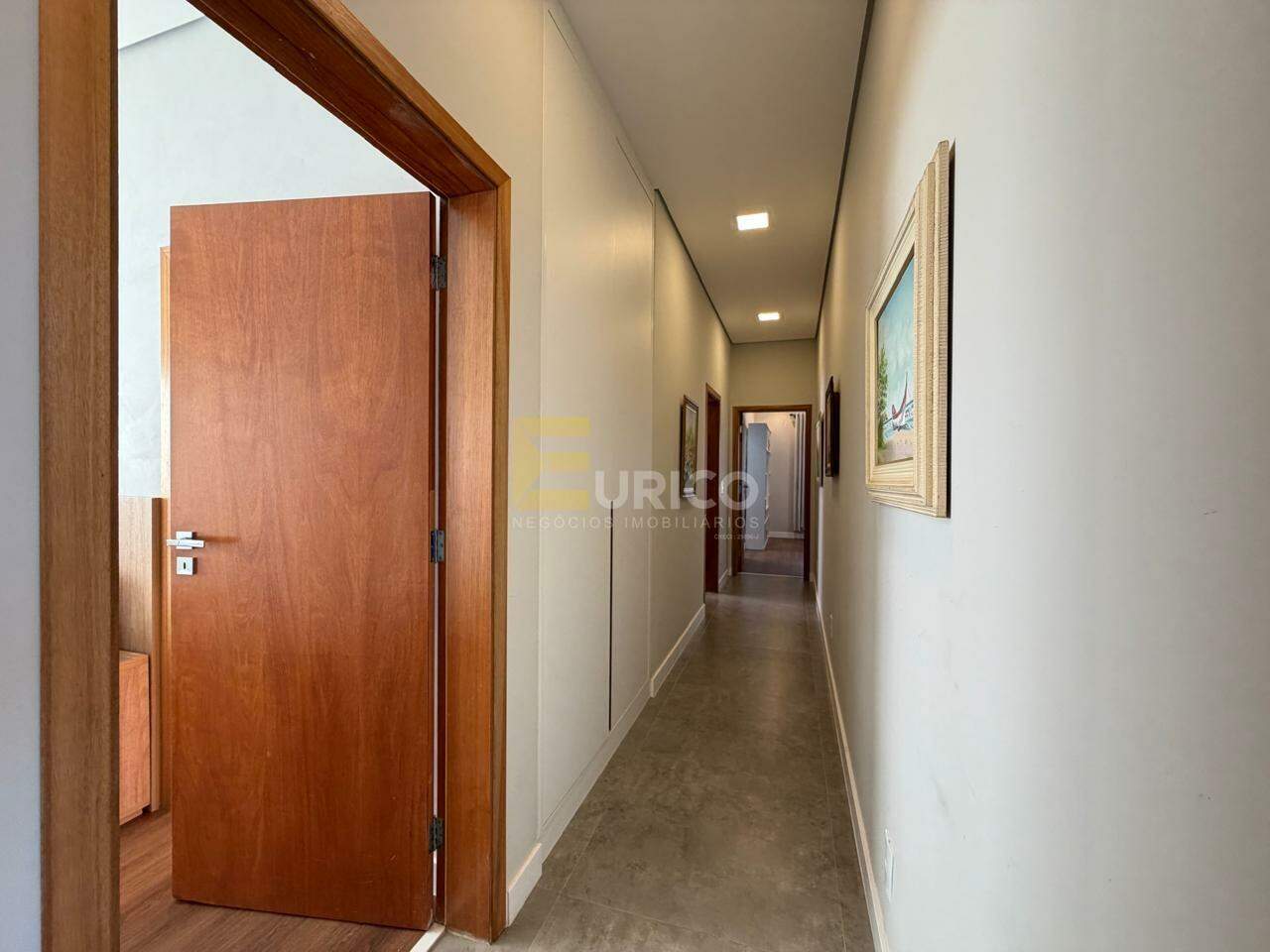 Casa em condomínio à venda no Condomínio Reserva do Itamaracá em Valinhos/SP: