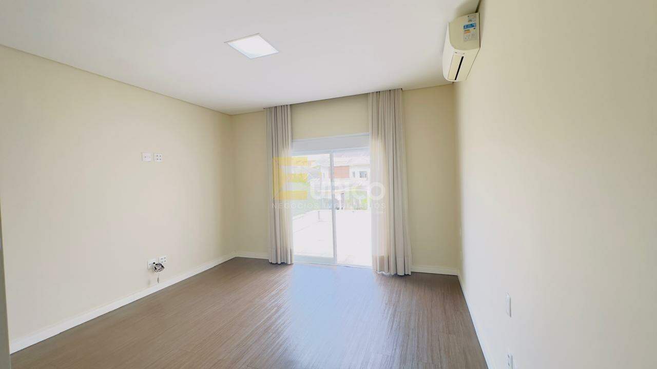 Casa em condomínio para aluguel no Condomínio Reserva Colonial em Valinhos/SP: