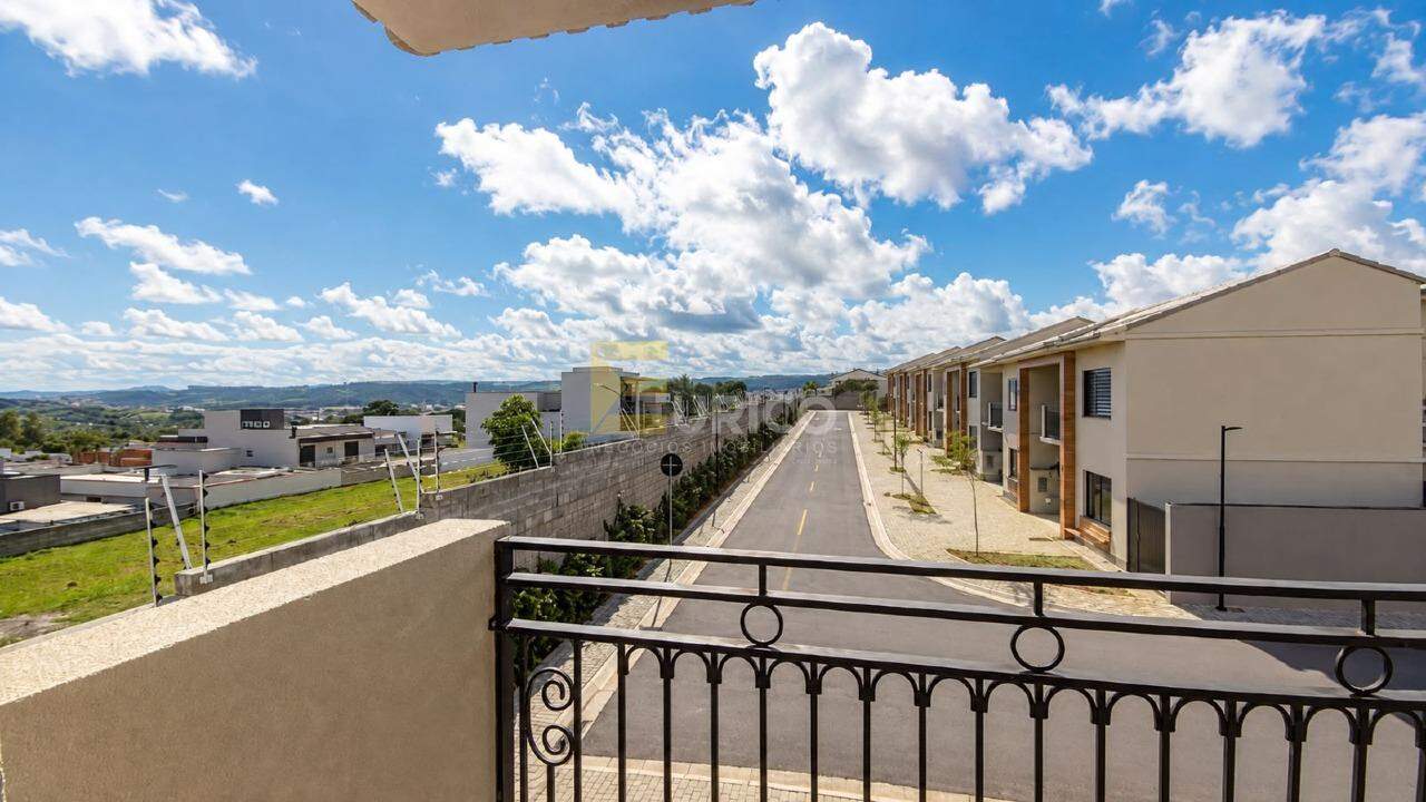 Casa em condomínio à venda no Condomínio Village Luciana em Valinhos/SP: