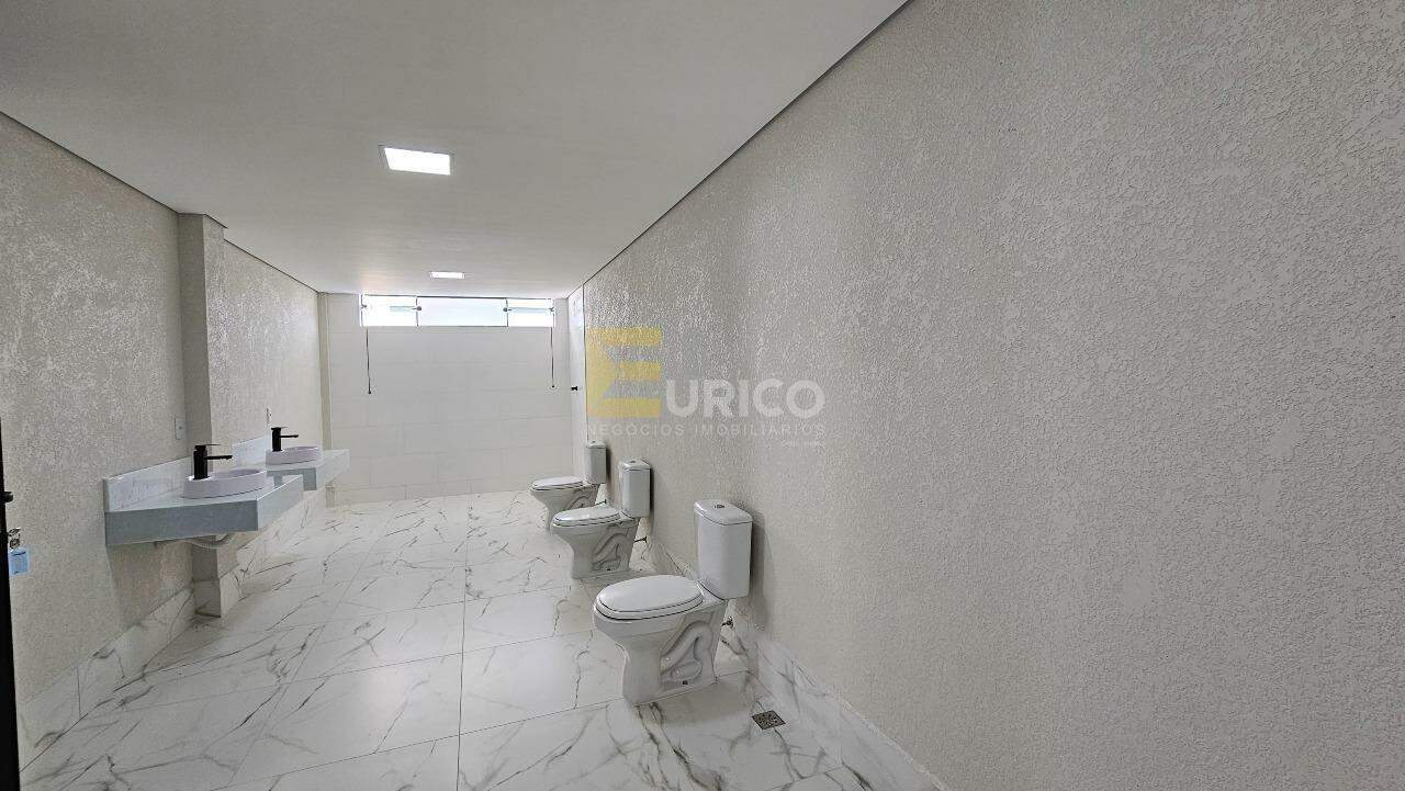 Casa em condomínio para aluguel no Condomínio Delle Stelle em Louveira/SP: Banheiro sala de jogos/cinema
