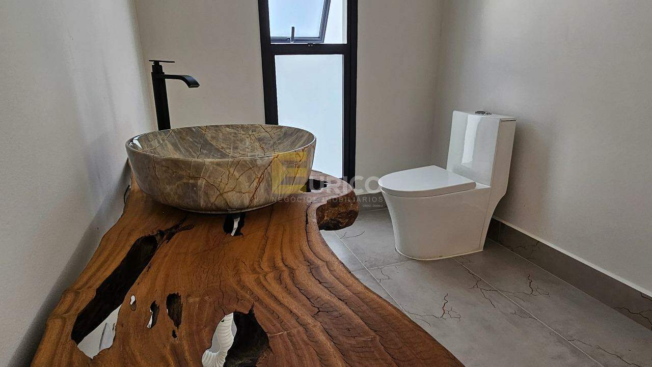 Casa em condomínio para aluguel no Condomínio Delle Stelle em Louveira/SP: Lavabo
