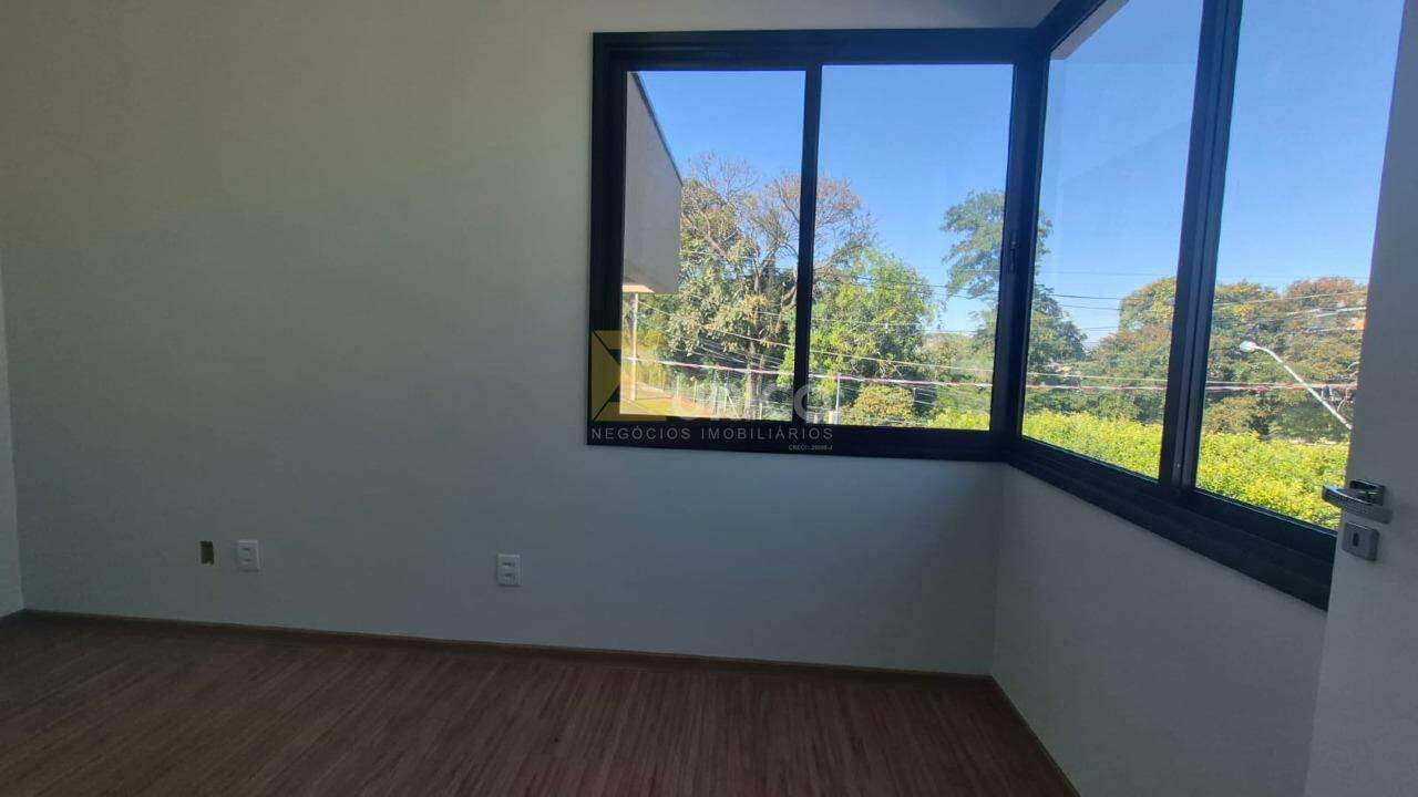Casa em condomínio à venda no Condomínio Reserva da Mata em Vinhedo/SP: