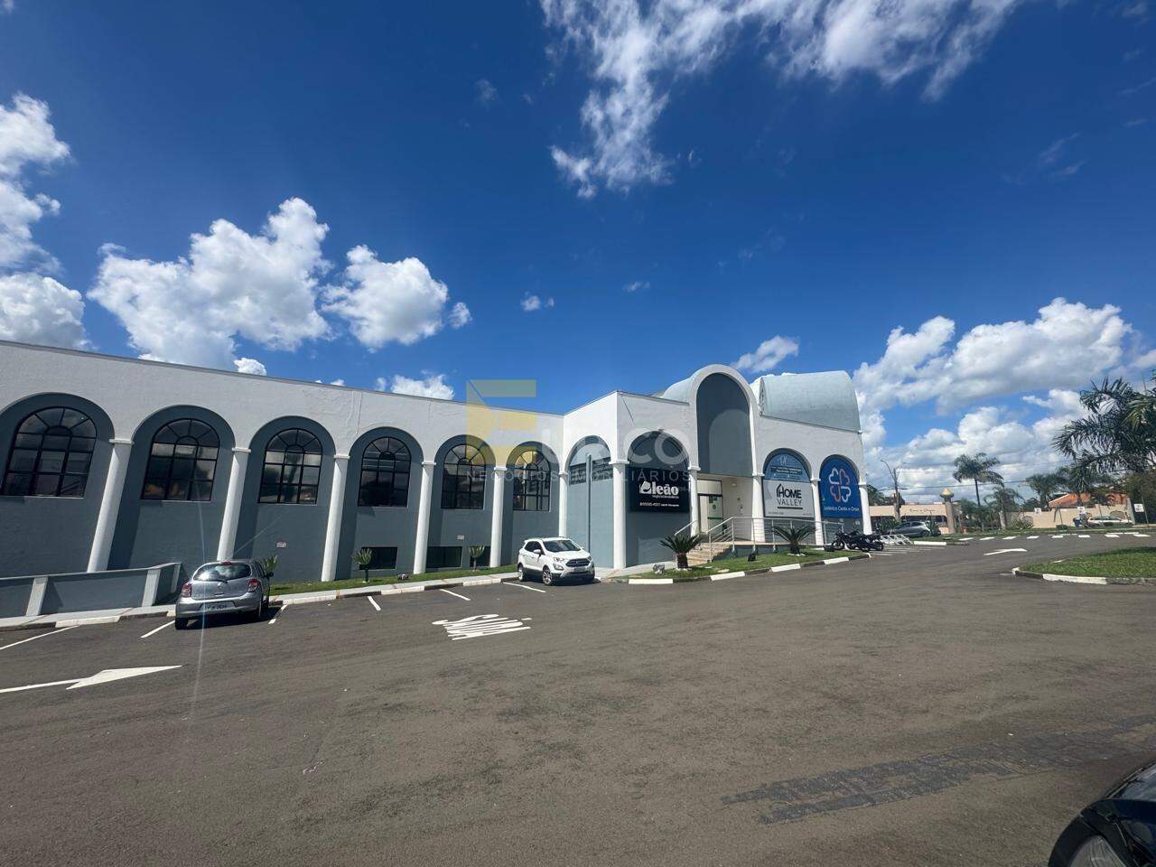 Sala para aluguel no Centro Comercial Caribe Center em Valinhos/SP: