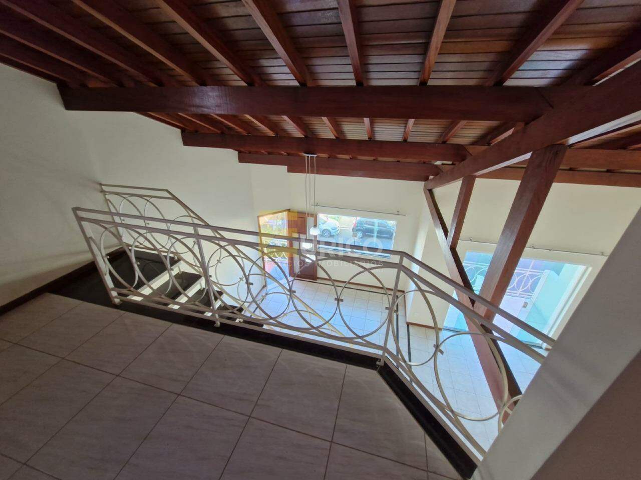 Casa em condomínio para aluguel no Condomínio Residencial Mirante do Lenheiro em Valinhos/SP: Mezzanino