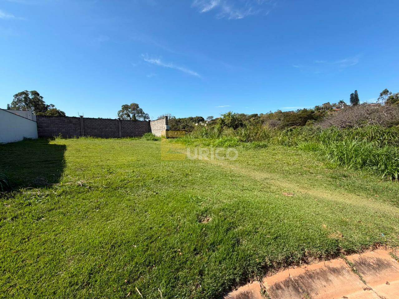 Terreno em Condomínio à venda no Condomínio Reserva do Itamaracá em Valinhos/SP: 
