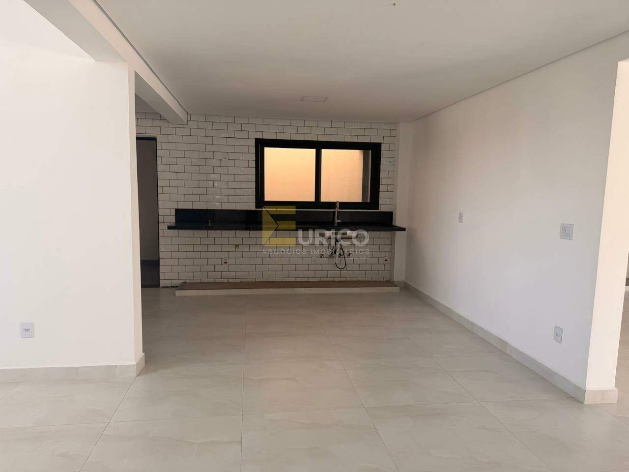 Casa em condomínio à venda no Condomínio Reserva Jatobás em Louveira/SP: