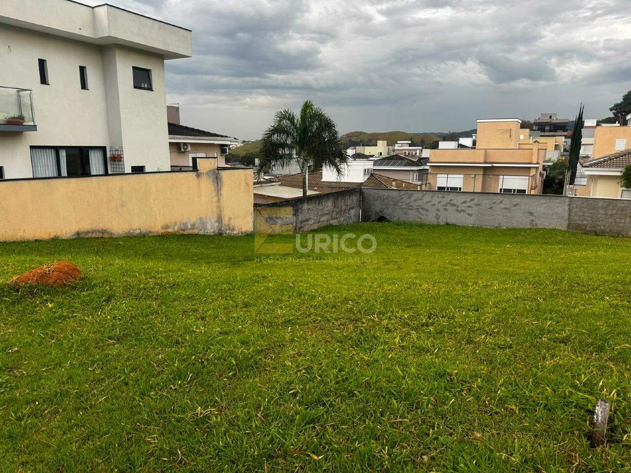 Terreno em Condomínio à venda no Condomínio Portal do Jequitibá em Valinhos/SP: 