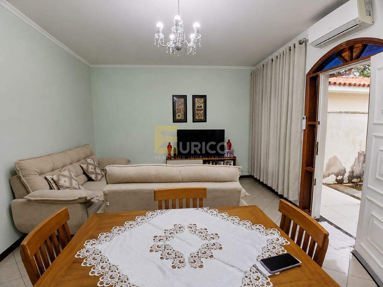 Casa à venda no JARDIM SANTANA em Valinhos/SP: 