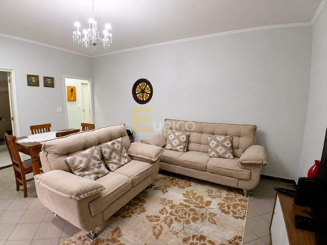Casa à venda no JARDIM SANTANA em Valinhos/SP: 