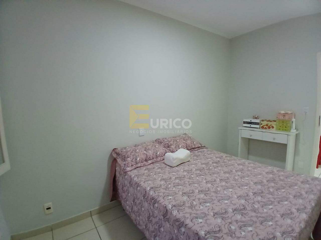 Casa à venda no JARDIM SANTANA em Valinhos/SP: