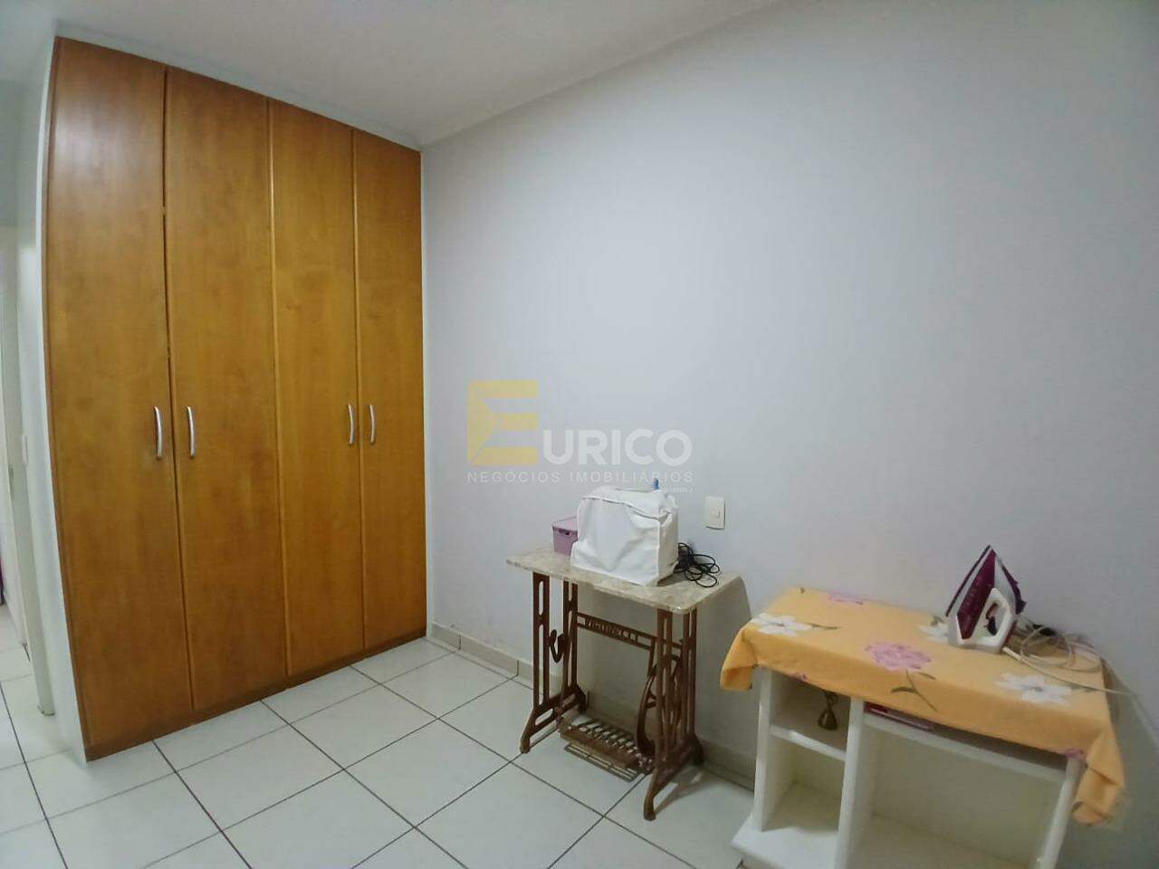 Casa à venda no JARDIM SANTANA em Valinhos/SP: