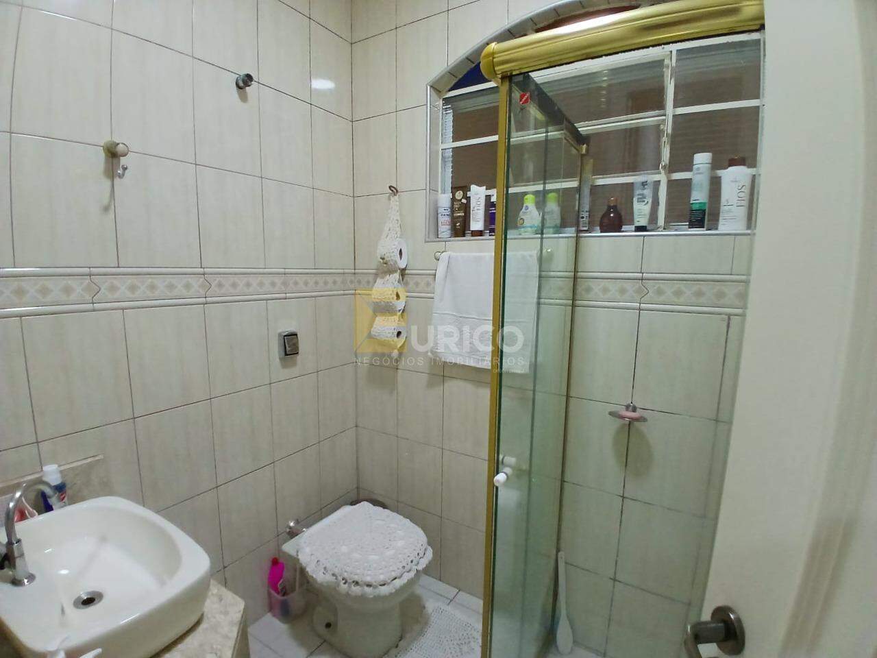 Casa à venda no JARDIM SANTANA em Valinhos/SP: