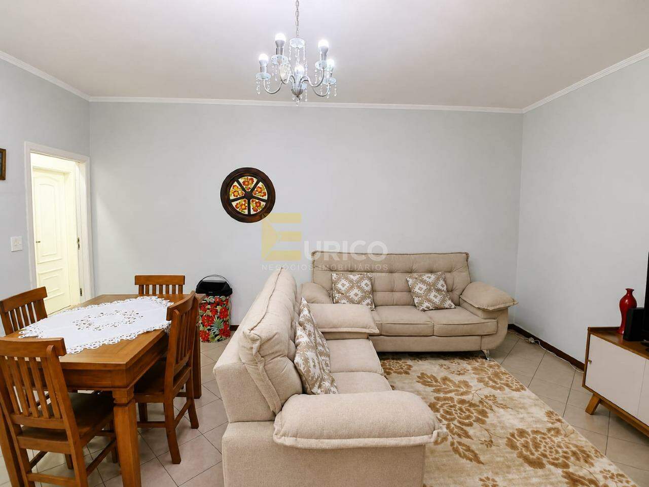 Casa à venda no JARDIM SANTANA em Valinhos/SP: 