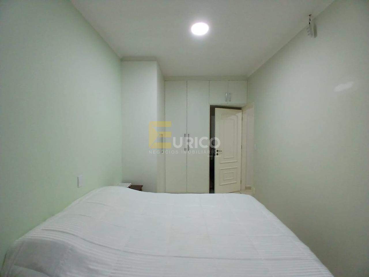 Casa à venda no JARDIM SANTANA em Valinhos/SP: