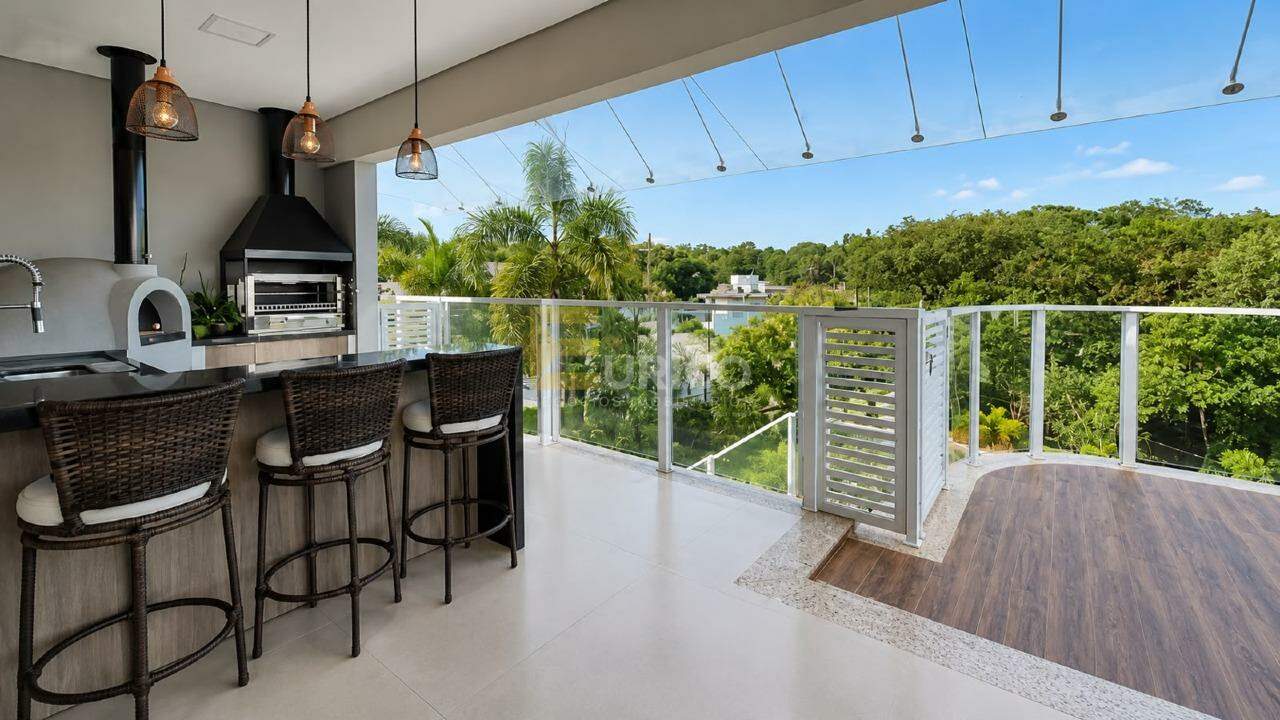 Casa em condomínio à venda no Condomínio Villa Lombarda em Valinhos/SP: