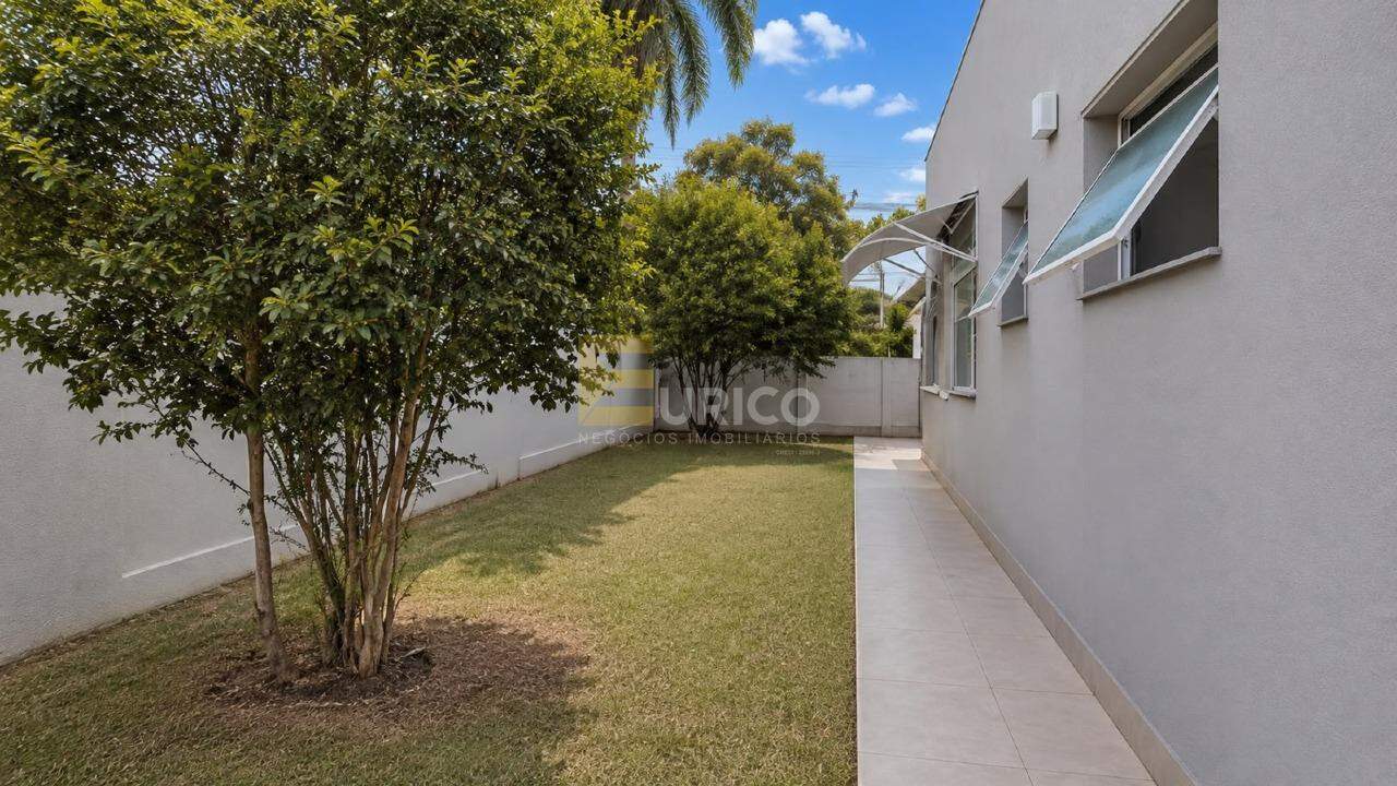 Casa em condomínio à venda no Condomínio Villa Lombarda em Valinhos/SP: