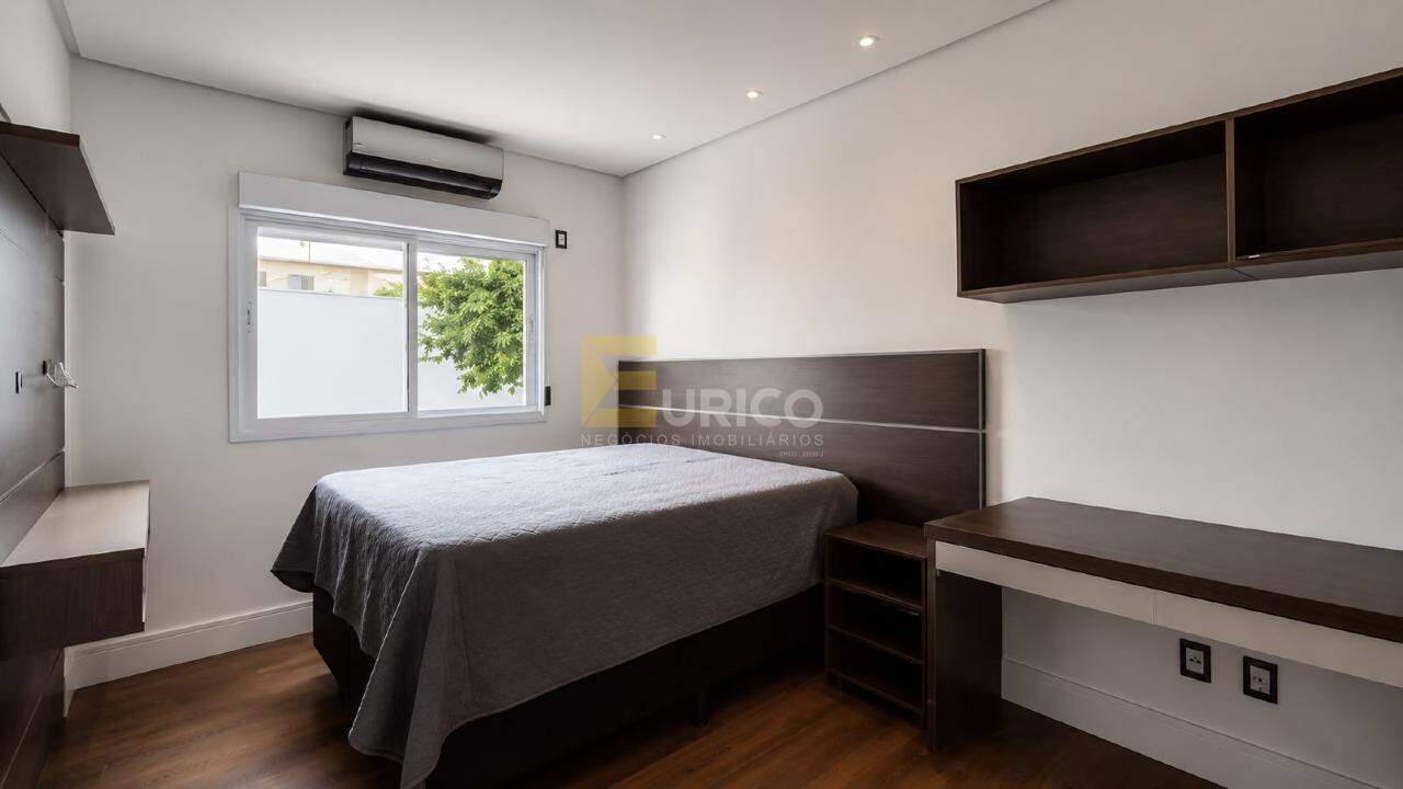 Casa em condomínio à venda no Condomínio Villa Lombarda em Valinhos/SP: