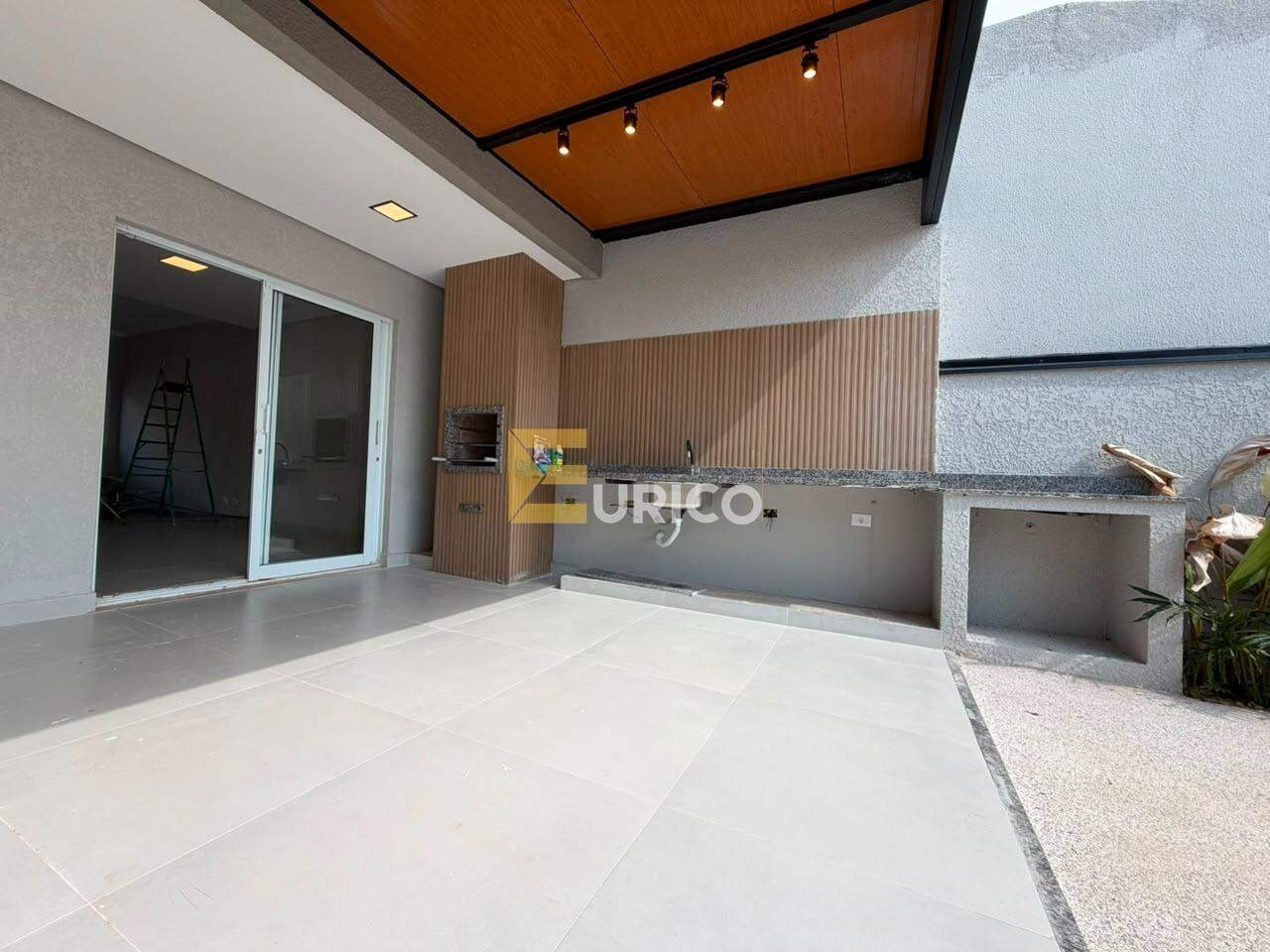 Casa em condomínio à venda no Jardim Golden Park Residence II em Sorocaba/SP: