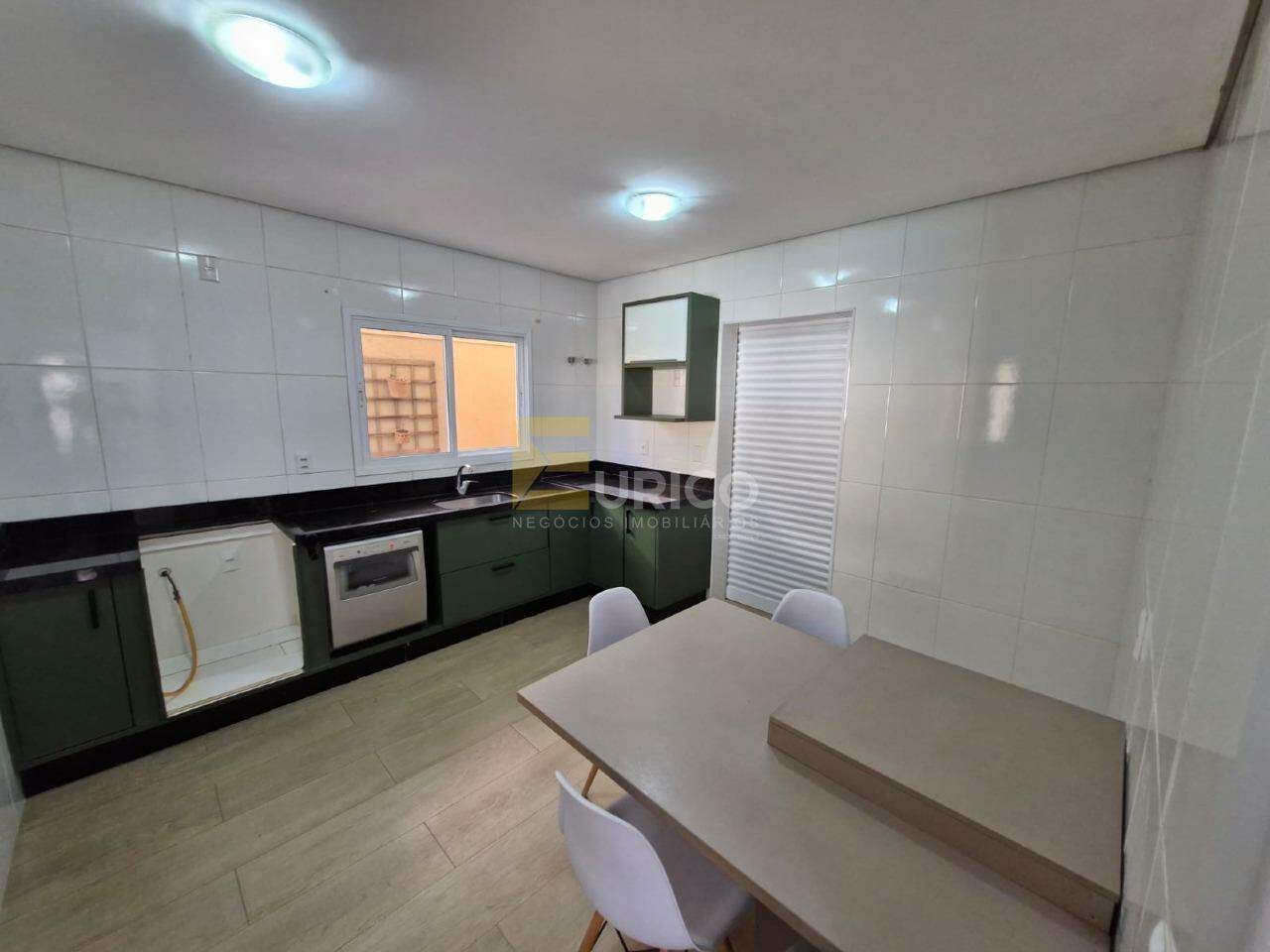 Casa em condomínio para aluguel no Condomínio Bosque dos Cambarás em Valinhos/SP: