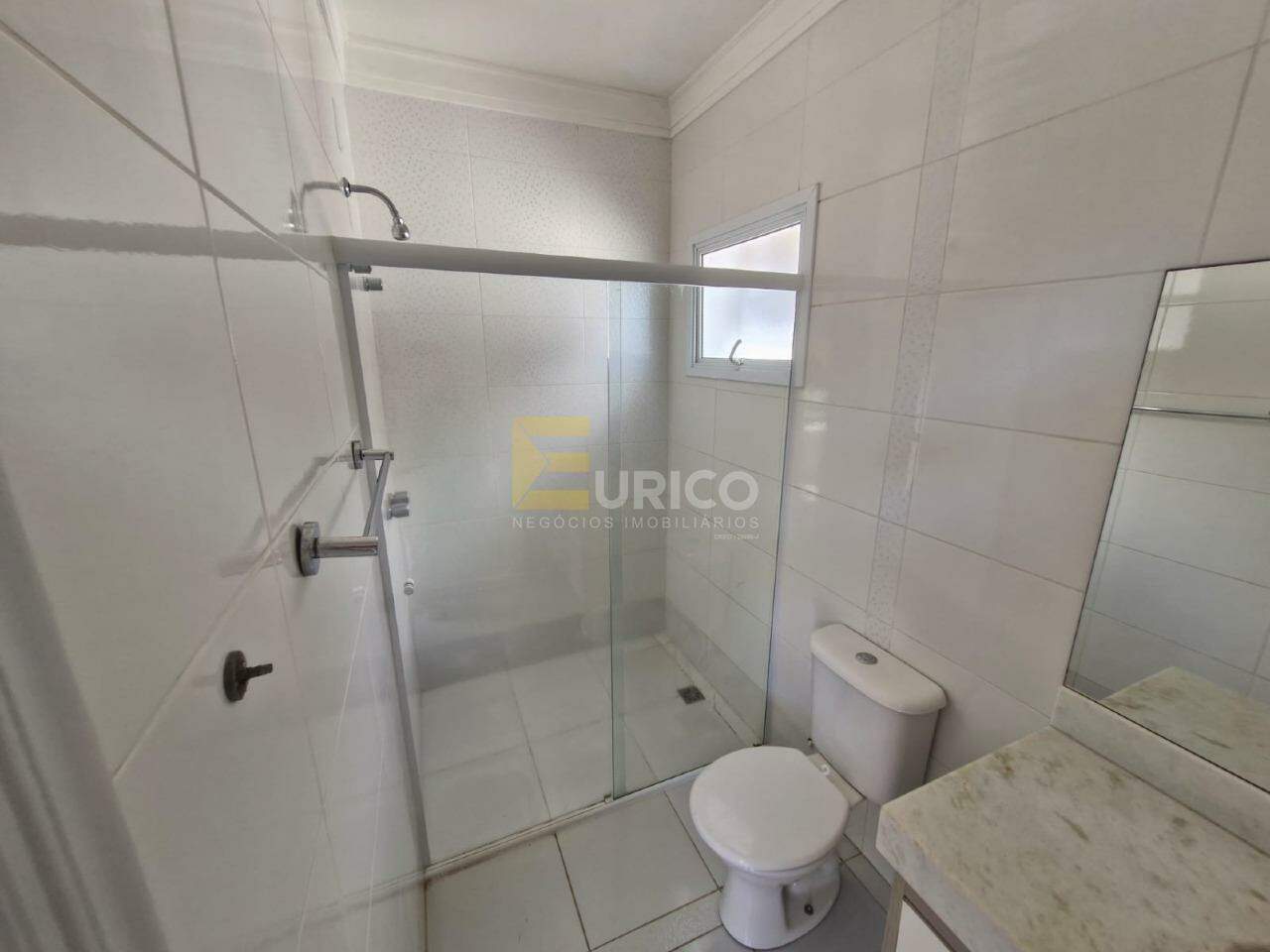 Casa em condomínio para aluguel no Condomínio Bosque dos Cambarás em Valinhos/SP: