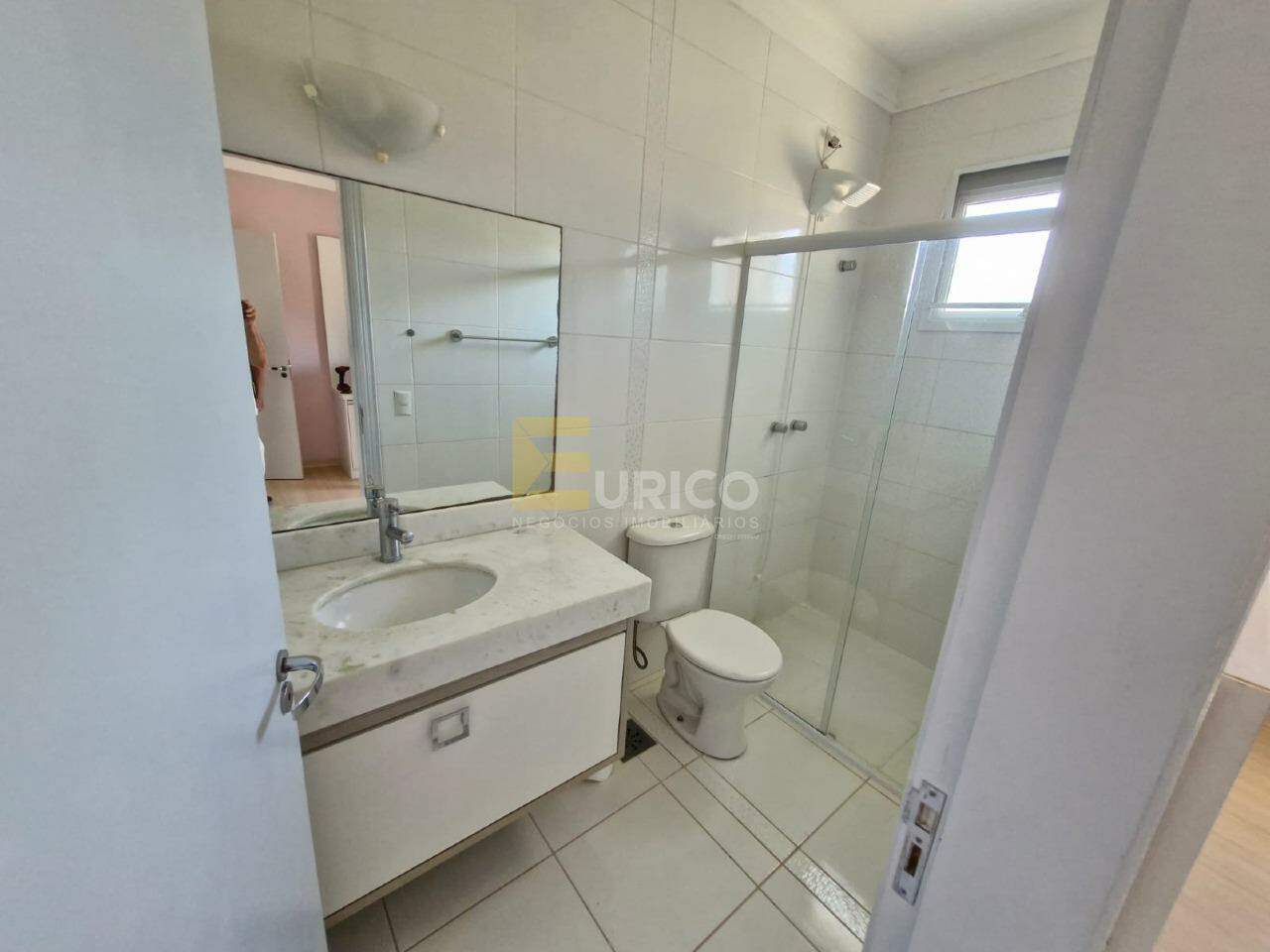 Casa em condomínio para aluguel no Condomínio Bosque dos Cambarás em Valinhos/SP: