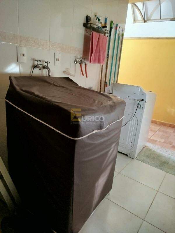 Casa em condomínio à venda no Condomínio Residencial Mirante do Lenheiro em Valinhos/SP: Lavanderia