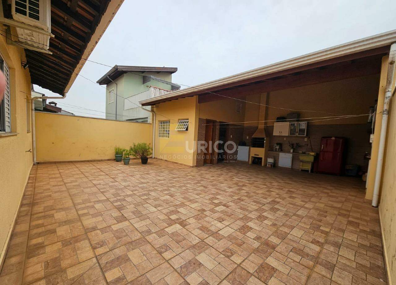 Casa em condomínio à venda no Condomínio Residencial Mirante do Lenheiro em Valinhos/SP: Edícula