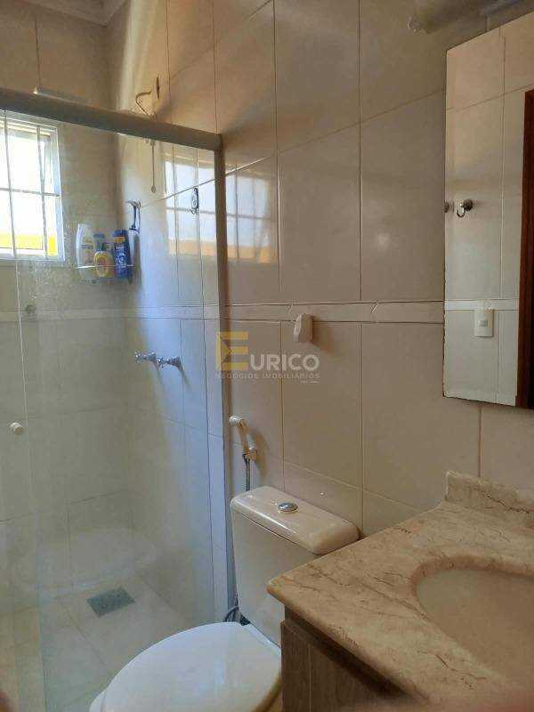 Casa em condomínio à venda no Condomínio Residencial Mirante do Lenheiro em Valinhos/SP: Banheiro suíte