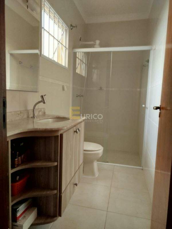 Casa em condomínio à venda no Condomínio Residencial Mirante do Lenheiro em Valinhos/SP: Banheiro social
