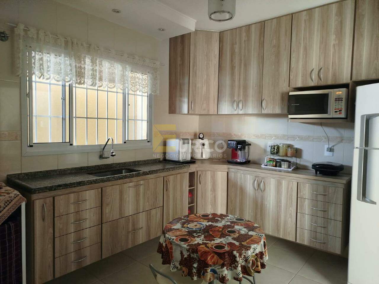 Casa em condomínio à venda no Condomínio Residencial Mirante do Lenheiro em Valinhos/SP: Cozinha