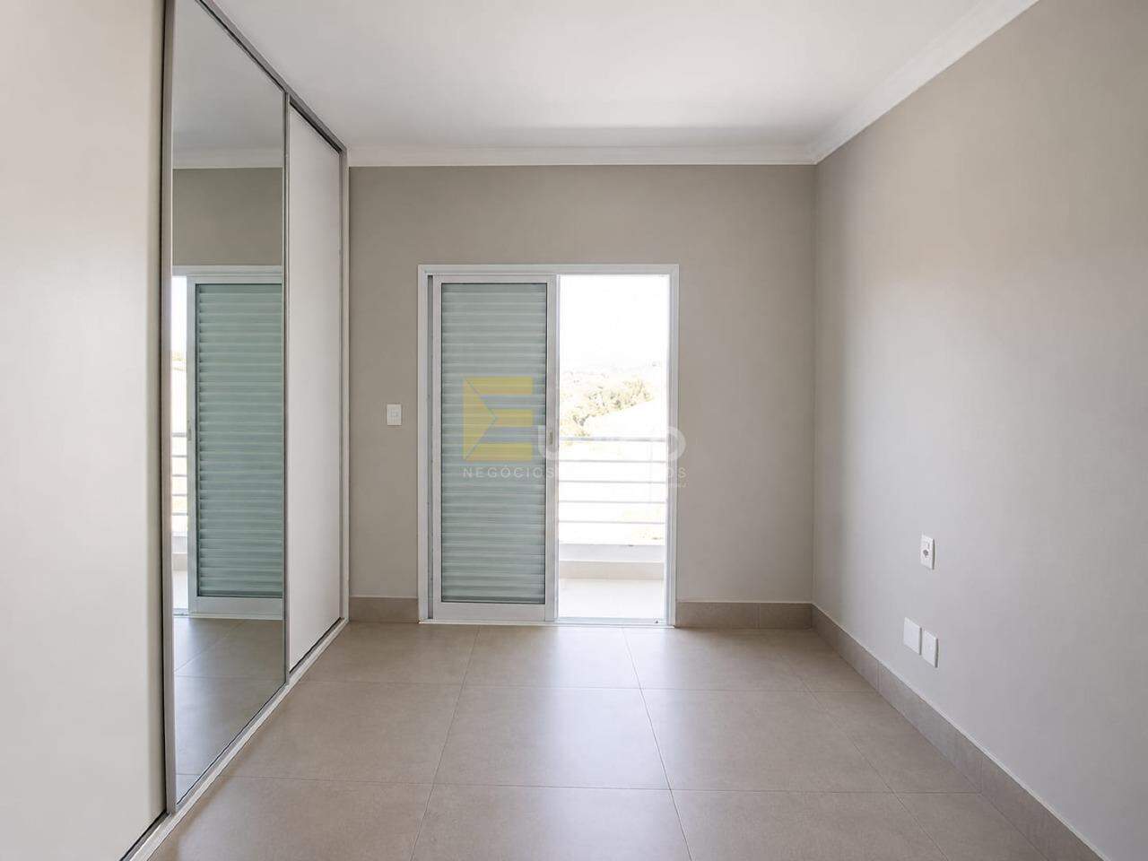 Casa em condomínio à venda no Condominio Le Village em Valinhos/SP: