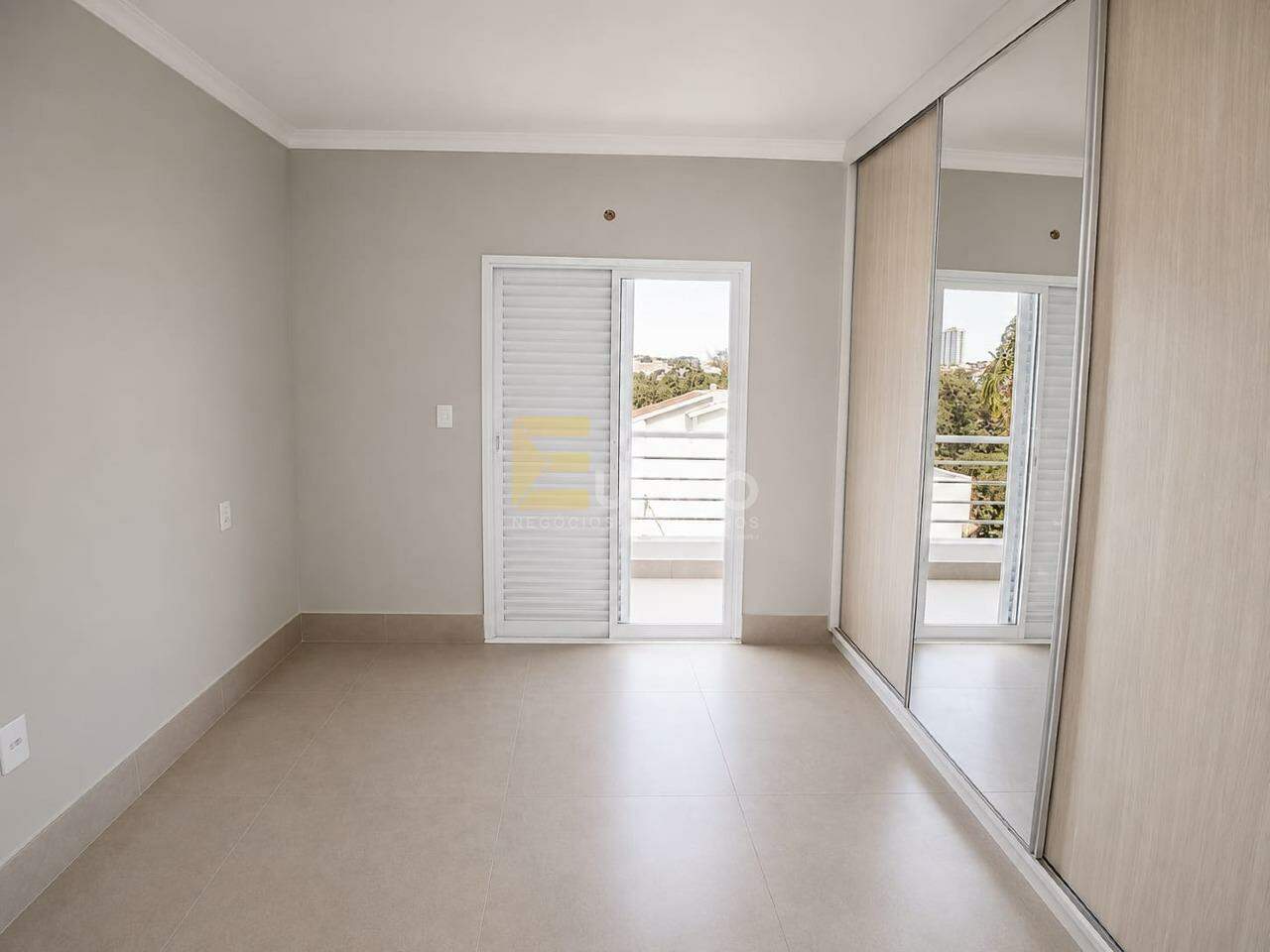 Casa em condomínio à venda no Condominio Le Village em Valinhos/SP: