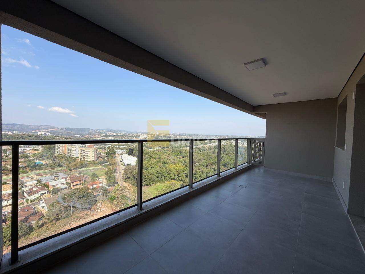Apartamento à venda no Condomínio The Gardens Paiquere em Valinhos/SP: 
