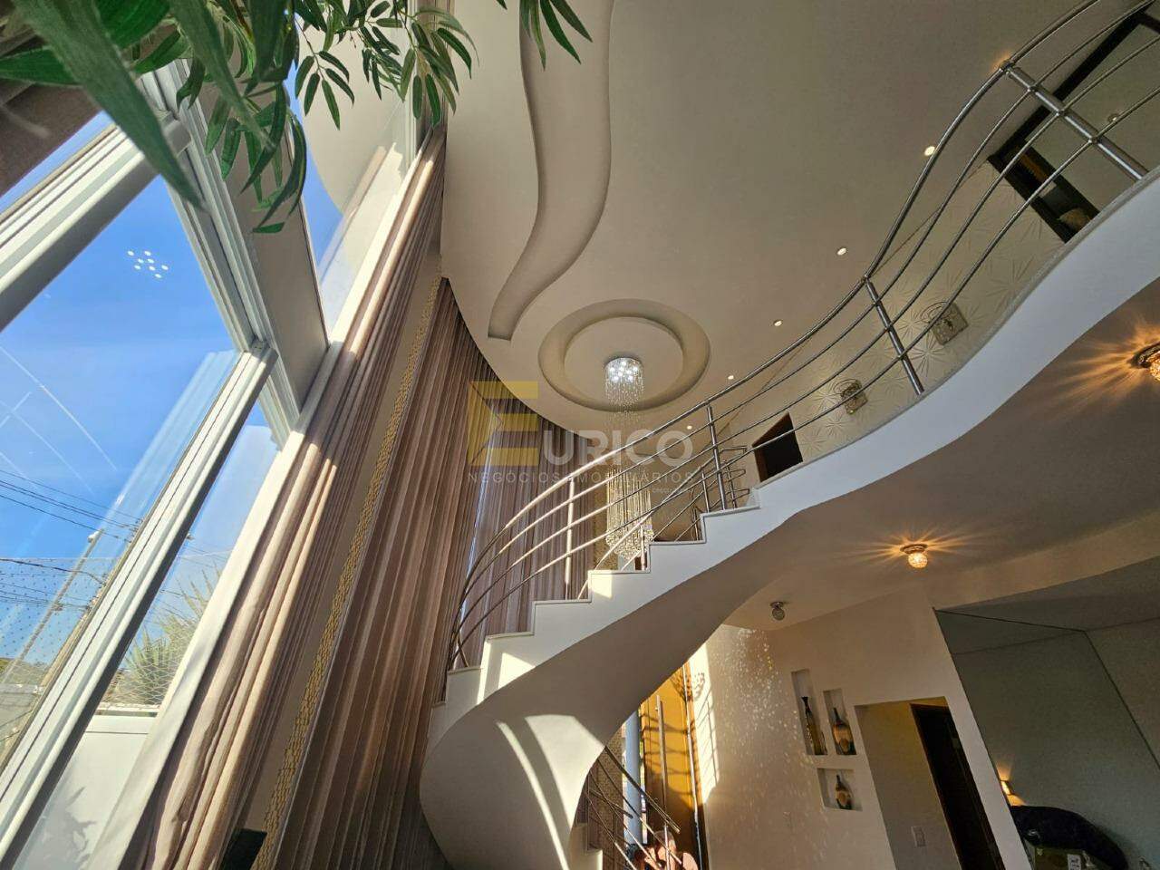 Casa em condomínio à venda no Condomínio Residencial Villa do Sol em Valinhos/SP: