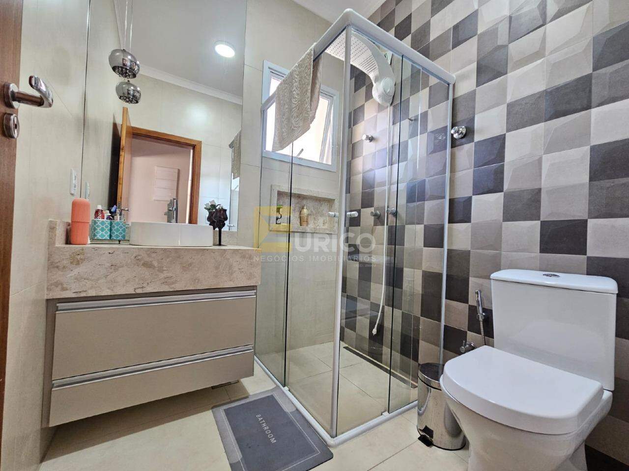 Casa em condomínio à venda no Condomínio Residencial Villa do Sol em Valinhos/SP: